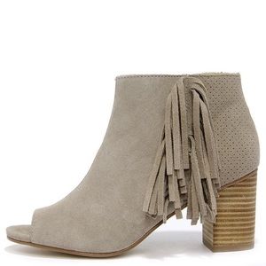 Kensie open toe fringe suede booties size 8